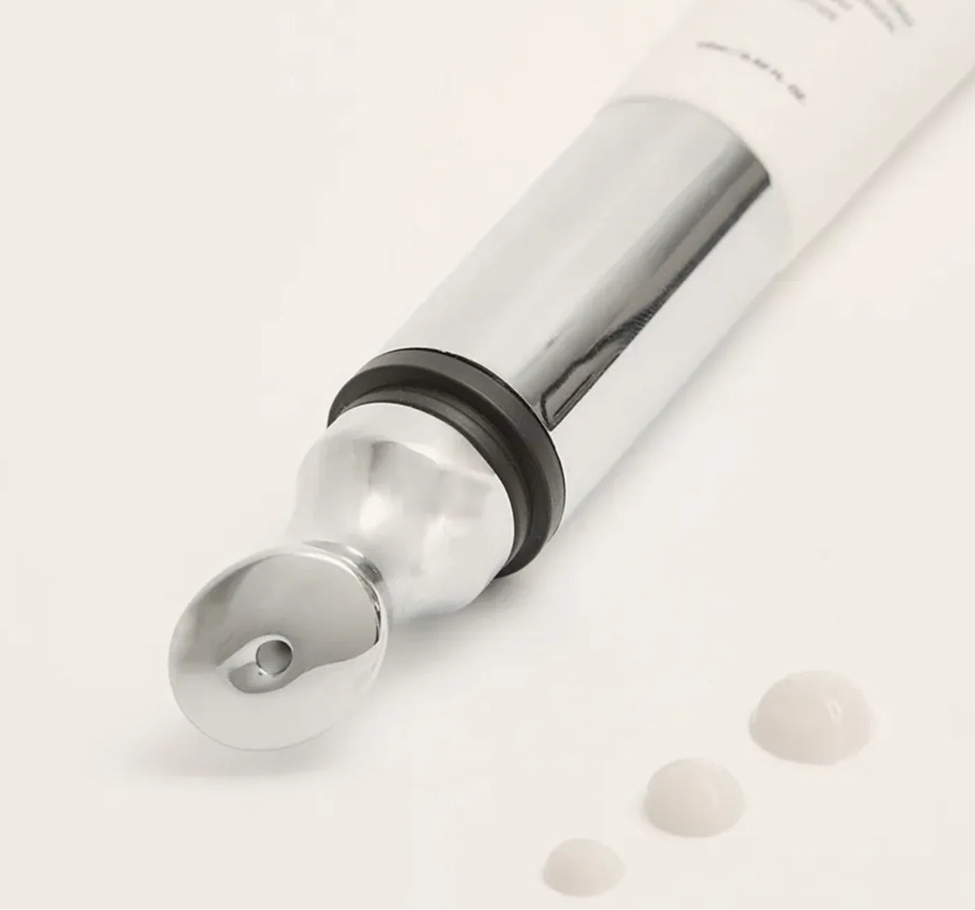 Heveblue Black Yuja Bean lifting auto eye cream